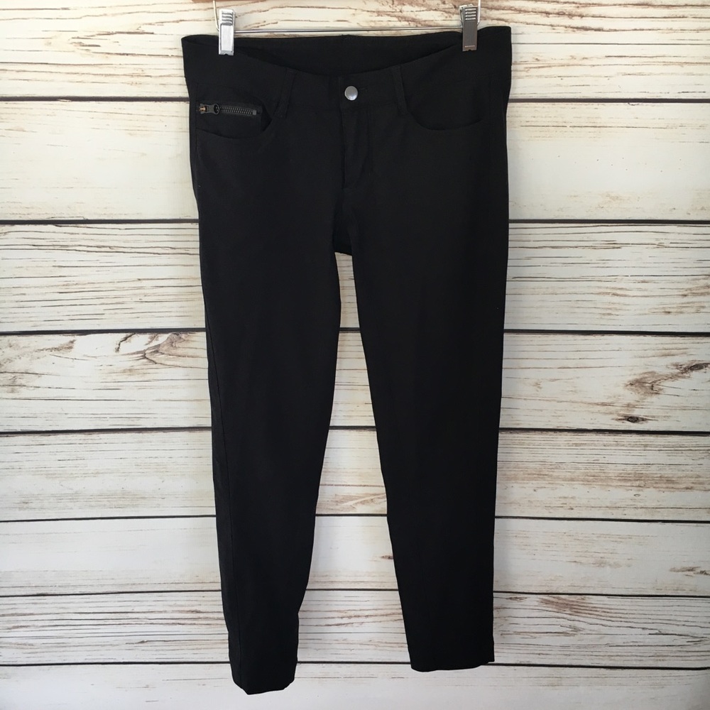 Lululemon Black Dress Pants • Sz 8 / M